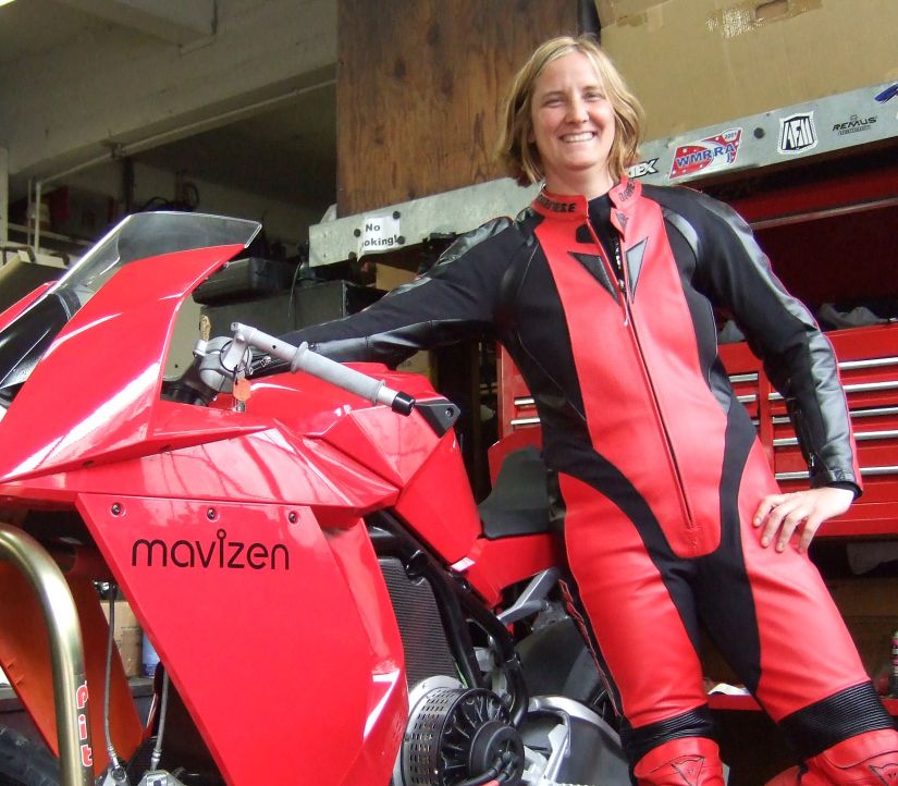 Women Who Ride: Jennifer Bromme with a Mavizen electric bike